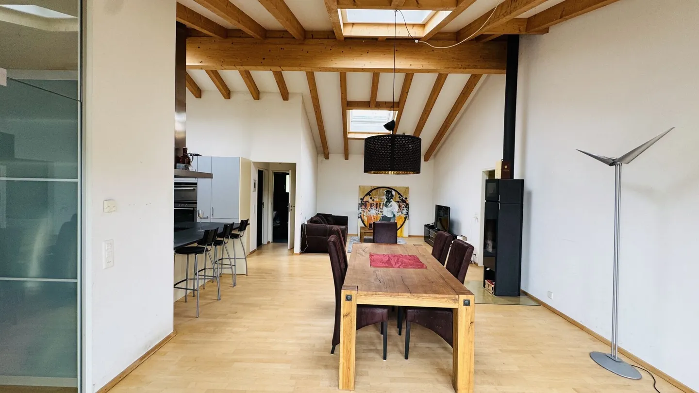 Exclusive property with villa, outbuilding, separate living unit, practice, garage, pool, and much more. - Photo 14 of 34