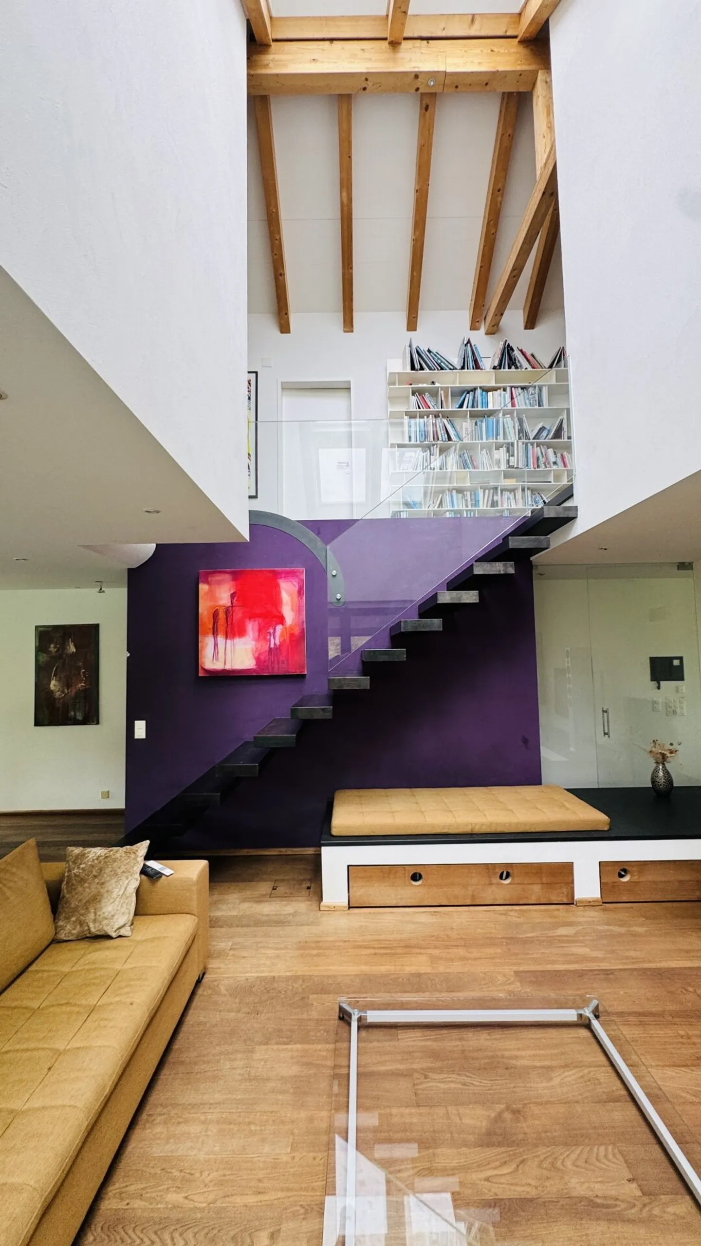 Exclusive property with villa, outbuilding, separate living unit, practice, garage, pool, and much more. - Photo 24 of 34