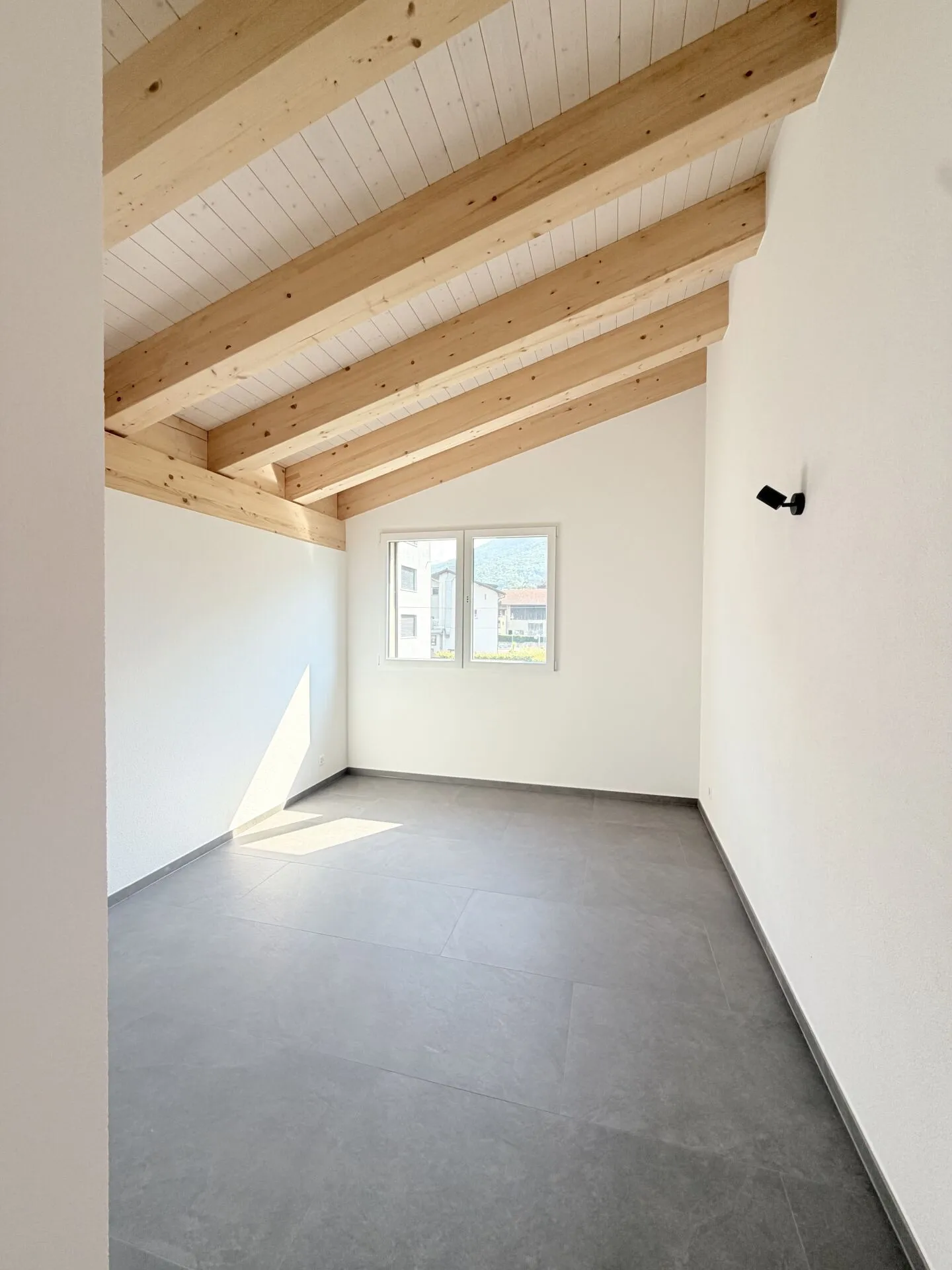 Collombey - Villa mitoyenne avec jardin - Photo 11 sur 11