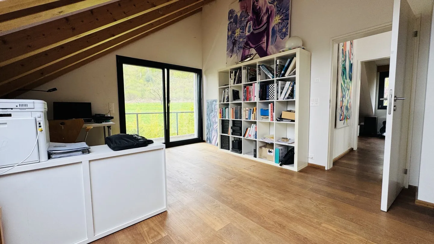 Exclusive property with villa, outbuilding, separate living unit, practice, garage, pool, and much more. - Photo 30 of 34