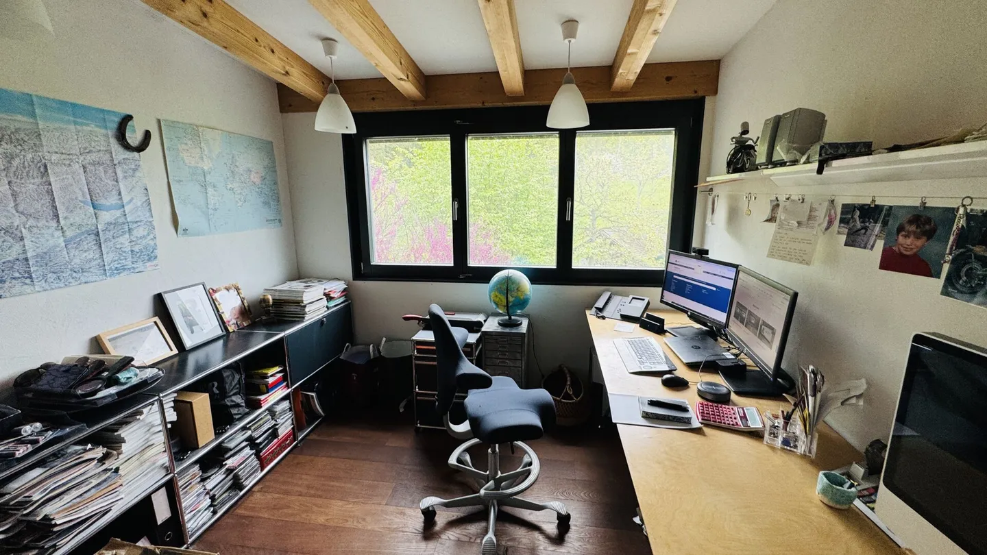 Exclusive property with villa, outbuilding, separate living unit, practice, garage, pool, and much more. - Photo 31 of 34