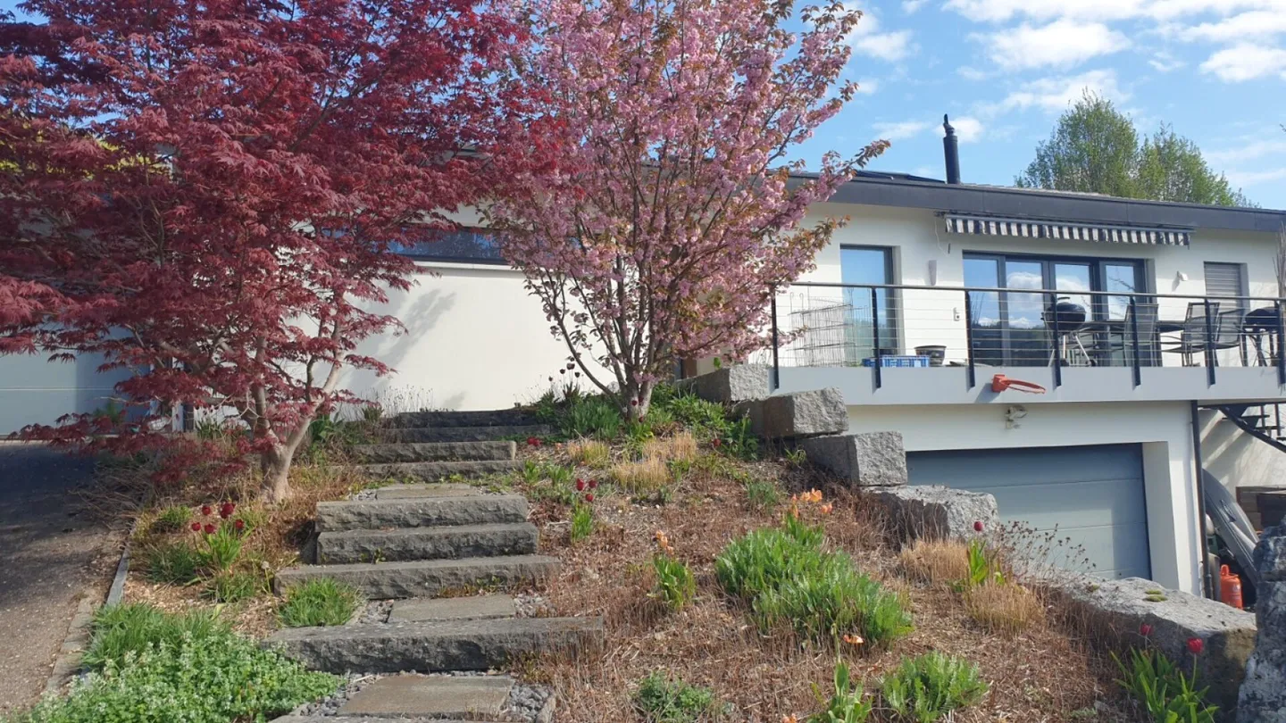 Exclusive property with villa, outbuilding, separate living unit, practice, garage, pool, and much more. - Photo 34 of 34