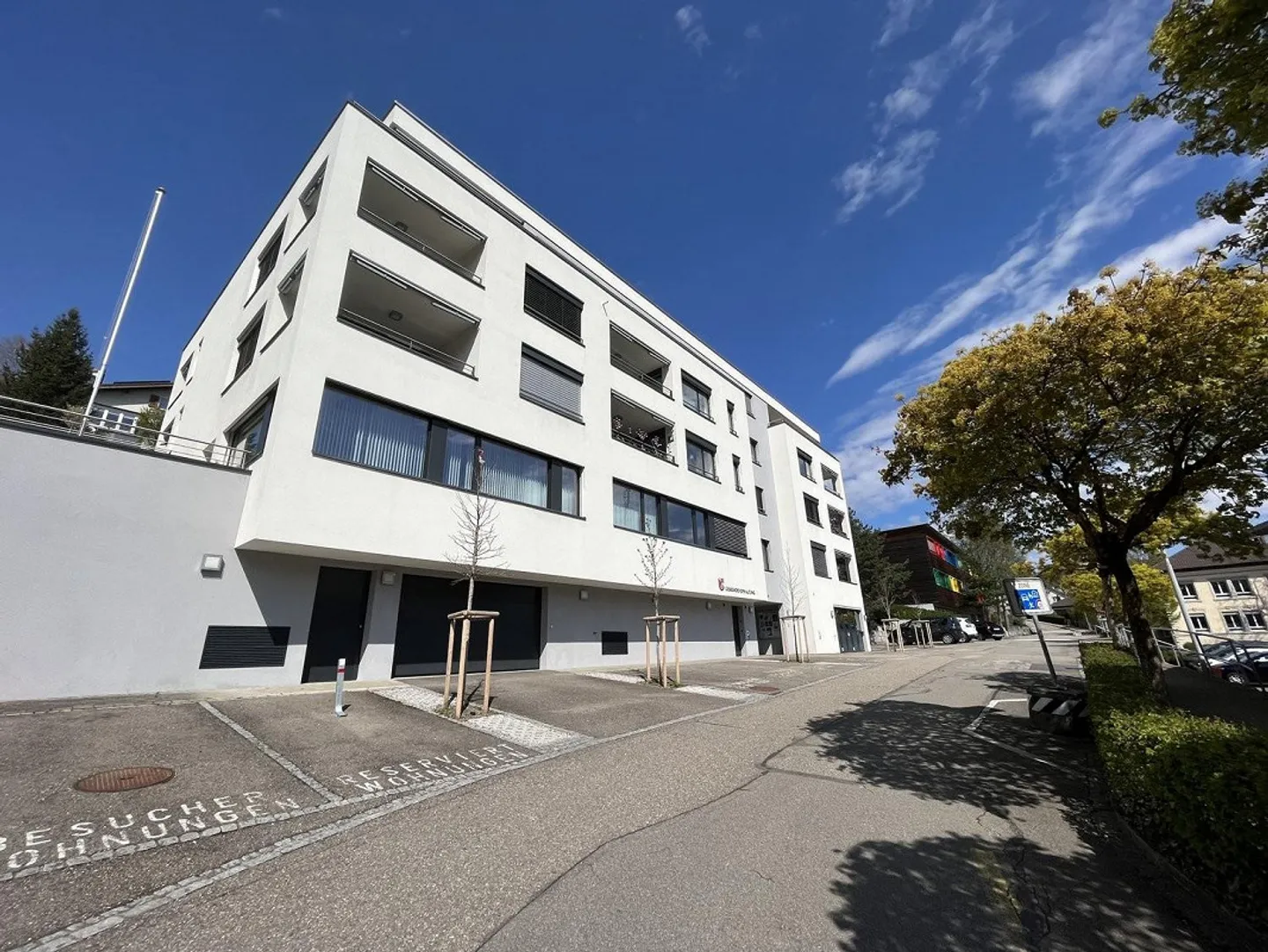 Einstellhallenplatz zu vermieten - Foto 1 von 1