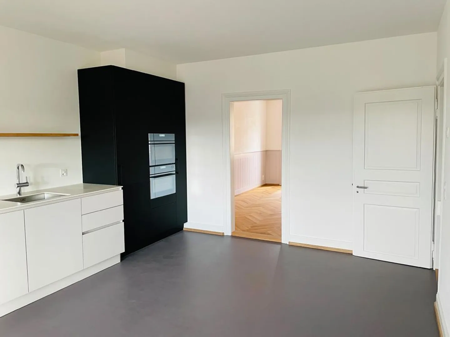 Modern renovated old apartment with a view and garden - Photo 1 of 13