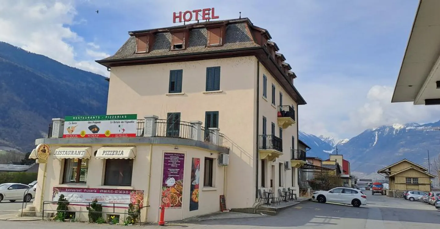For Rent Café & Restaurant Avenue de la Gare 53 1906 Charrat - Photo 3 of 13