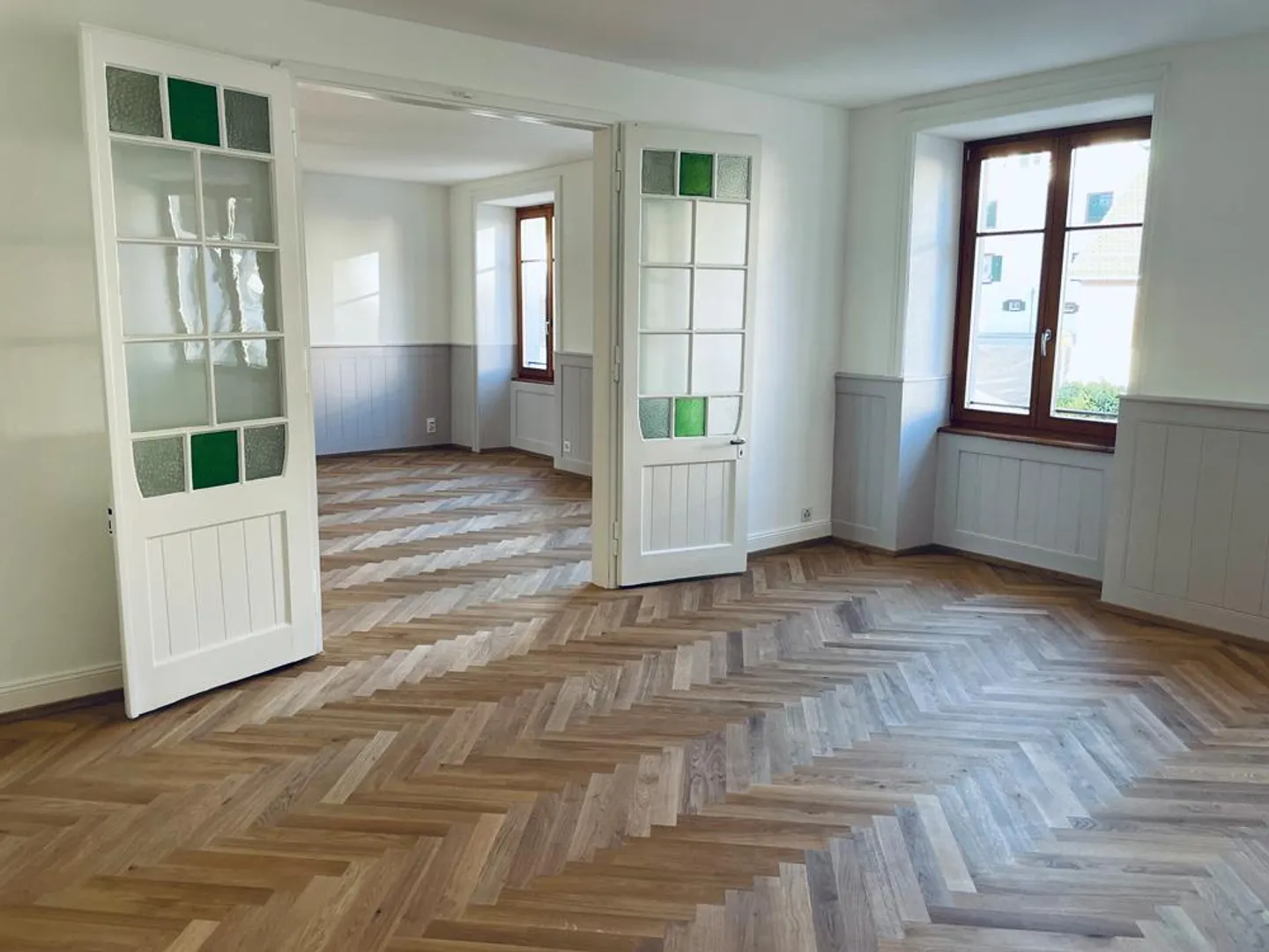Modern renovated old apartment with a view and garden - Photo 6 of 13