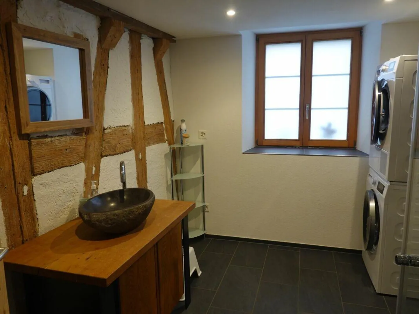 Ferme spacieuse et moderne avec beaucoup d'espace autour - Photo 7 sur 10