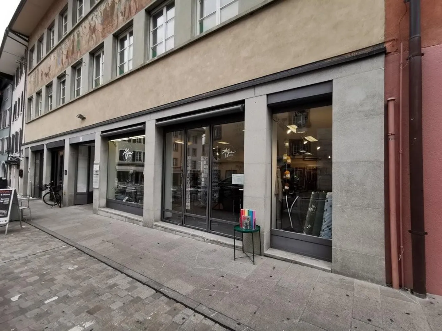 Spazio commerciale nel centro della città vecchia di 234 m2 - Foto 2 di 11