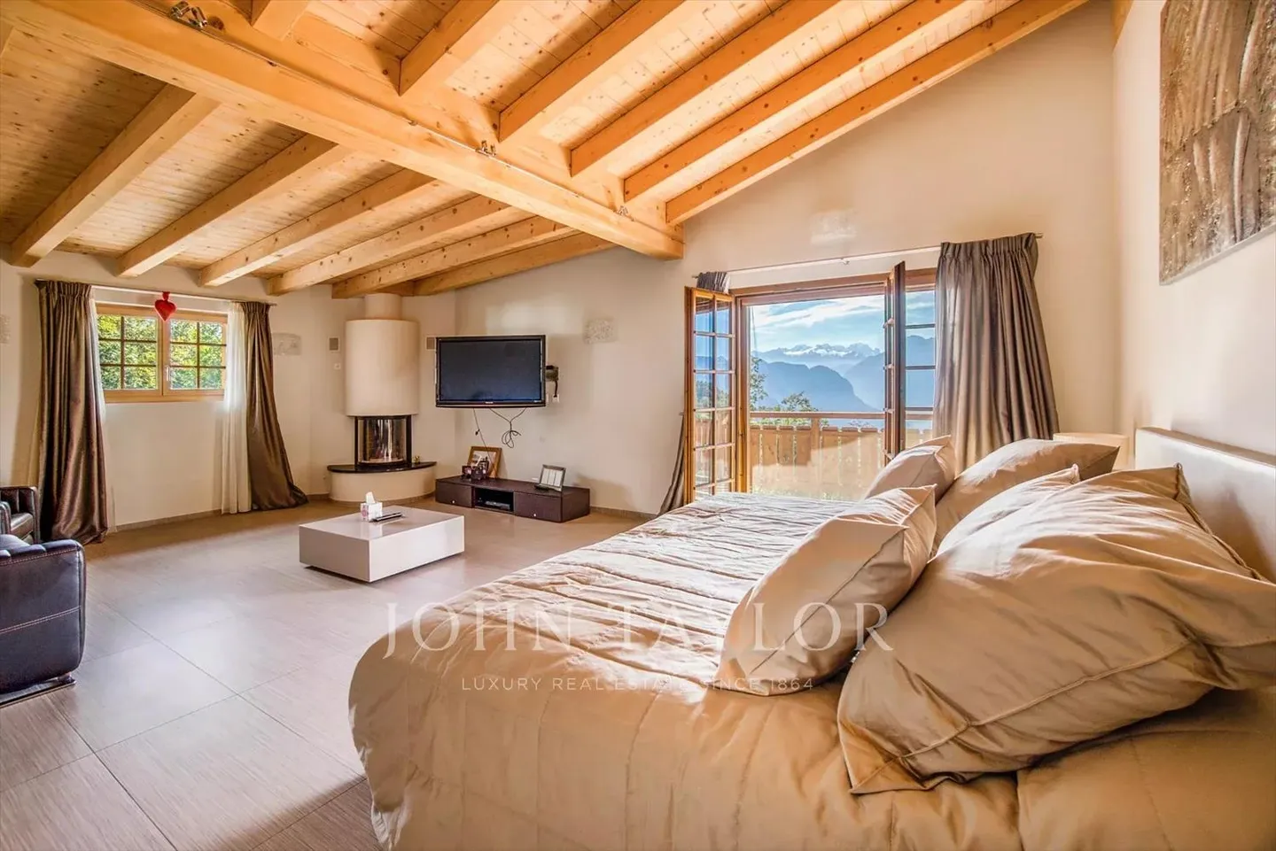 CO-ESCLUSIVITÀ! Favoloso chalet familiare con vista panoramica sulle montagne - Foto 6 di 13