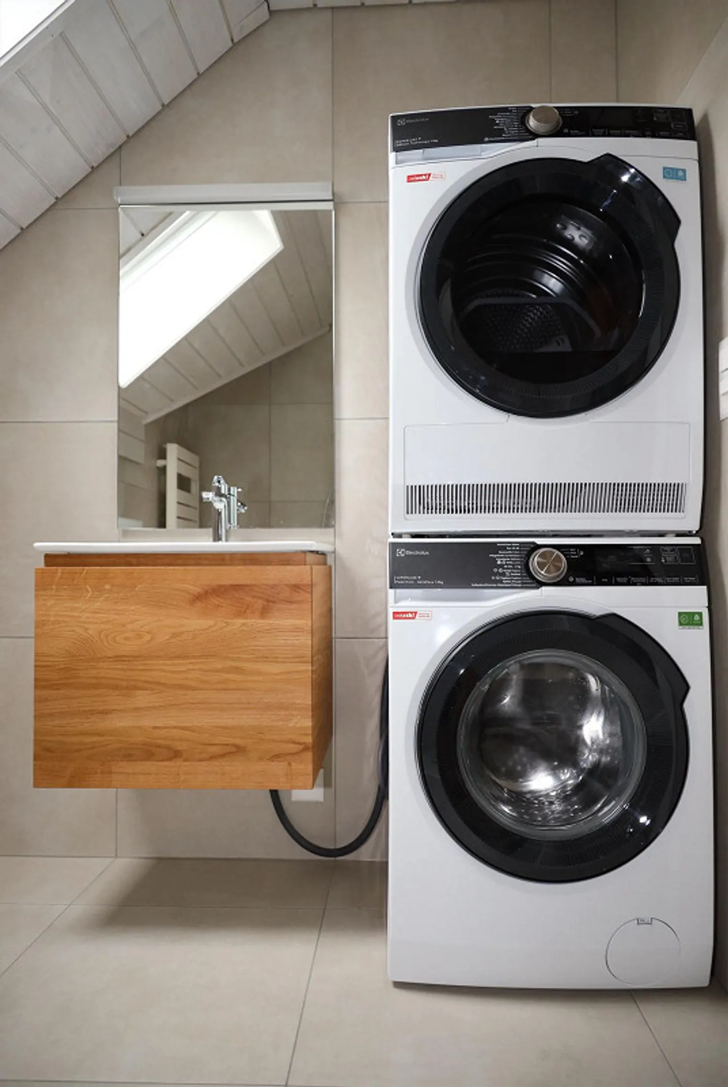 Appartement 4 1/2 pièces récemment rénové - Photo 5 sur 12