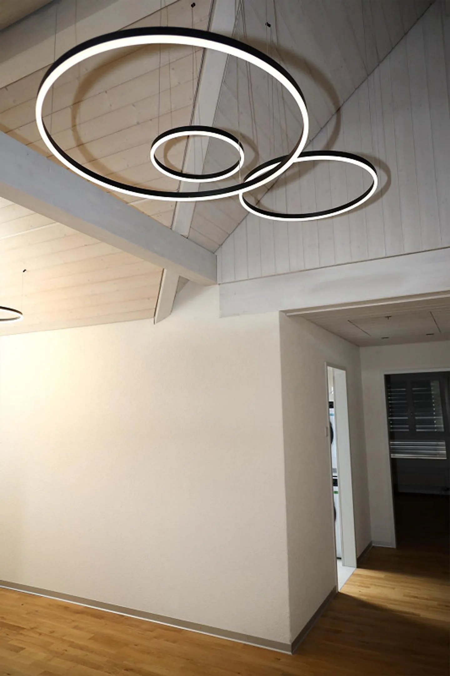 Appartement 4 1/2 pièces récemment rénové - Photo 9 sur 12