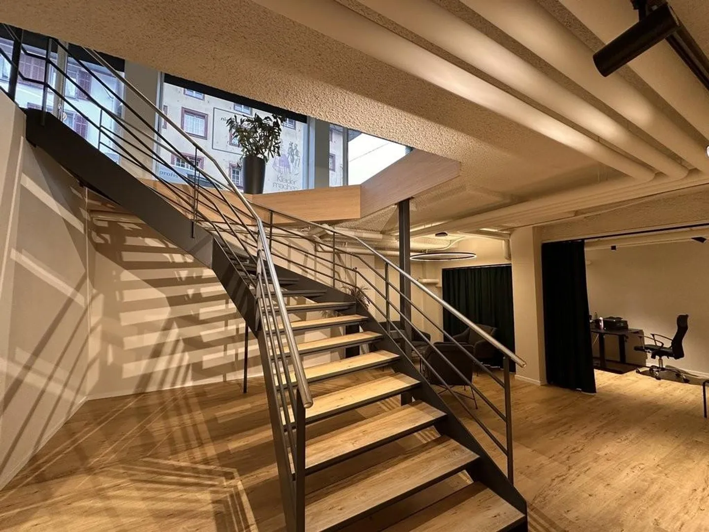 Spazio commerciale nel centro della città vecchia di 234 m2 - Foto 11 di 11
