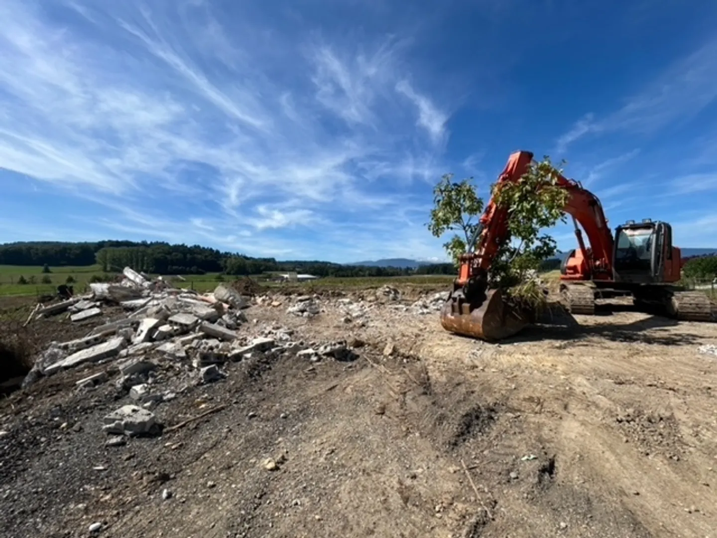 Estavayer / Frasses Wohnung im Dachgeschoss Offene Baustelle! - Foto 4 von 6