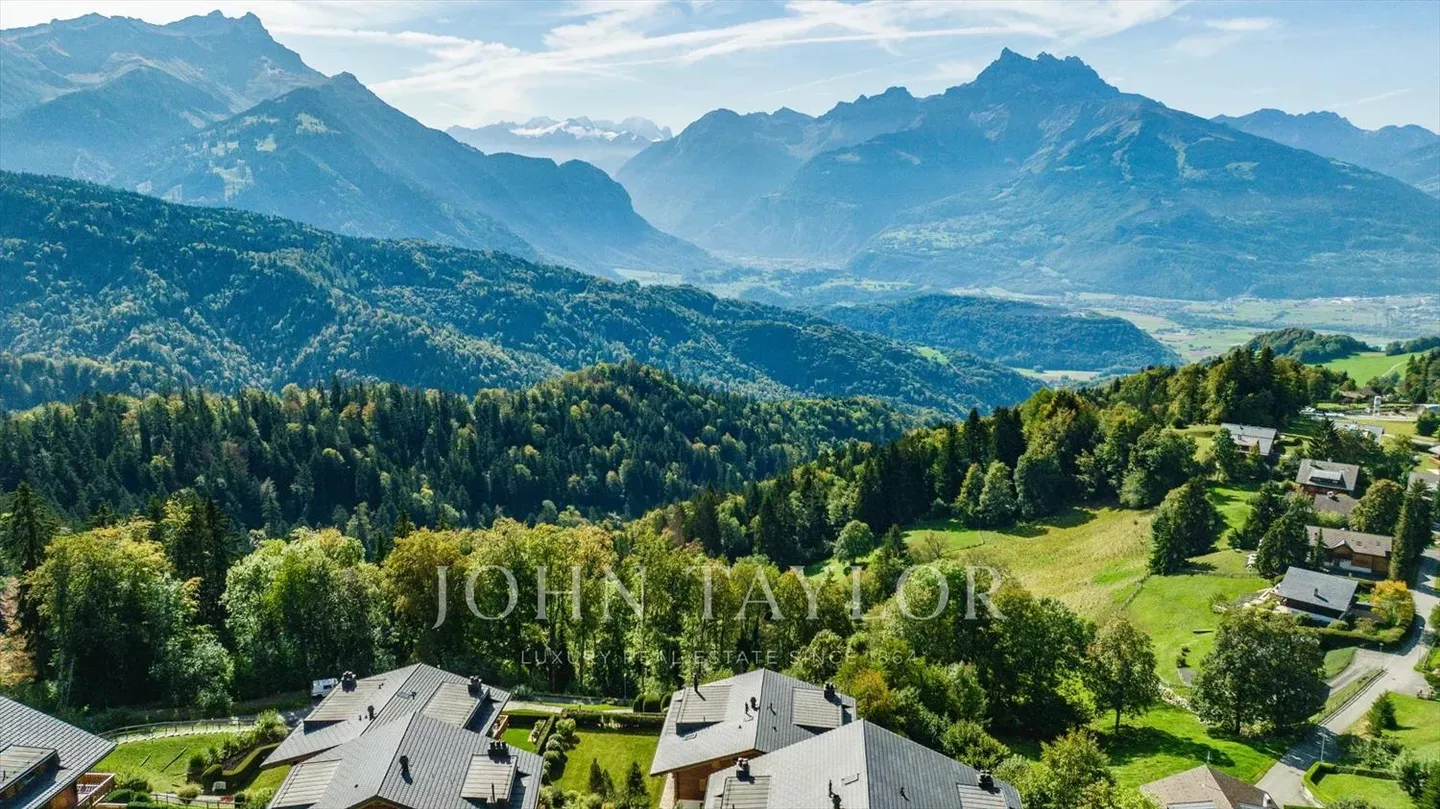 Chalet Familial avec Vue Époustouflante - Photo 3 sur 13