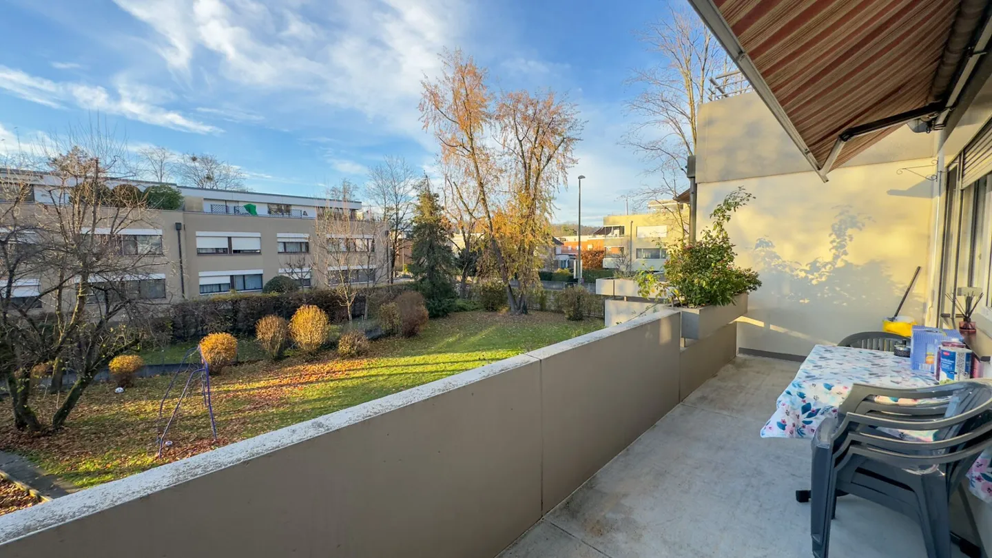 Appartement à vendre - Photo 2 sur 12
