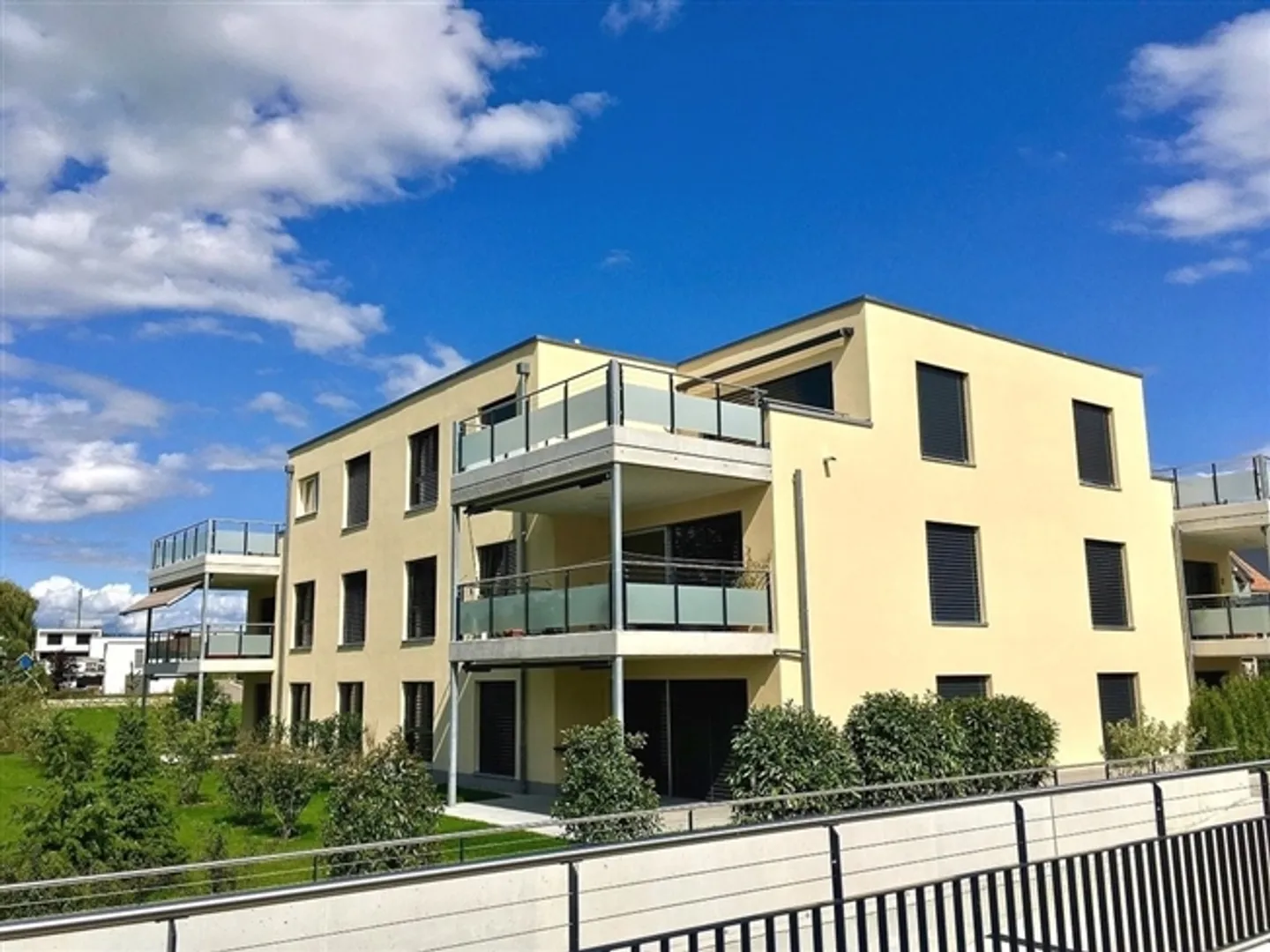 Craft Room for Rent in Schüpfen - Photo 1 of 4