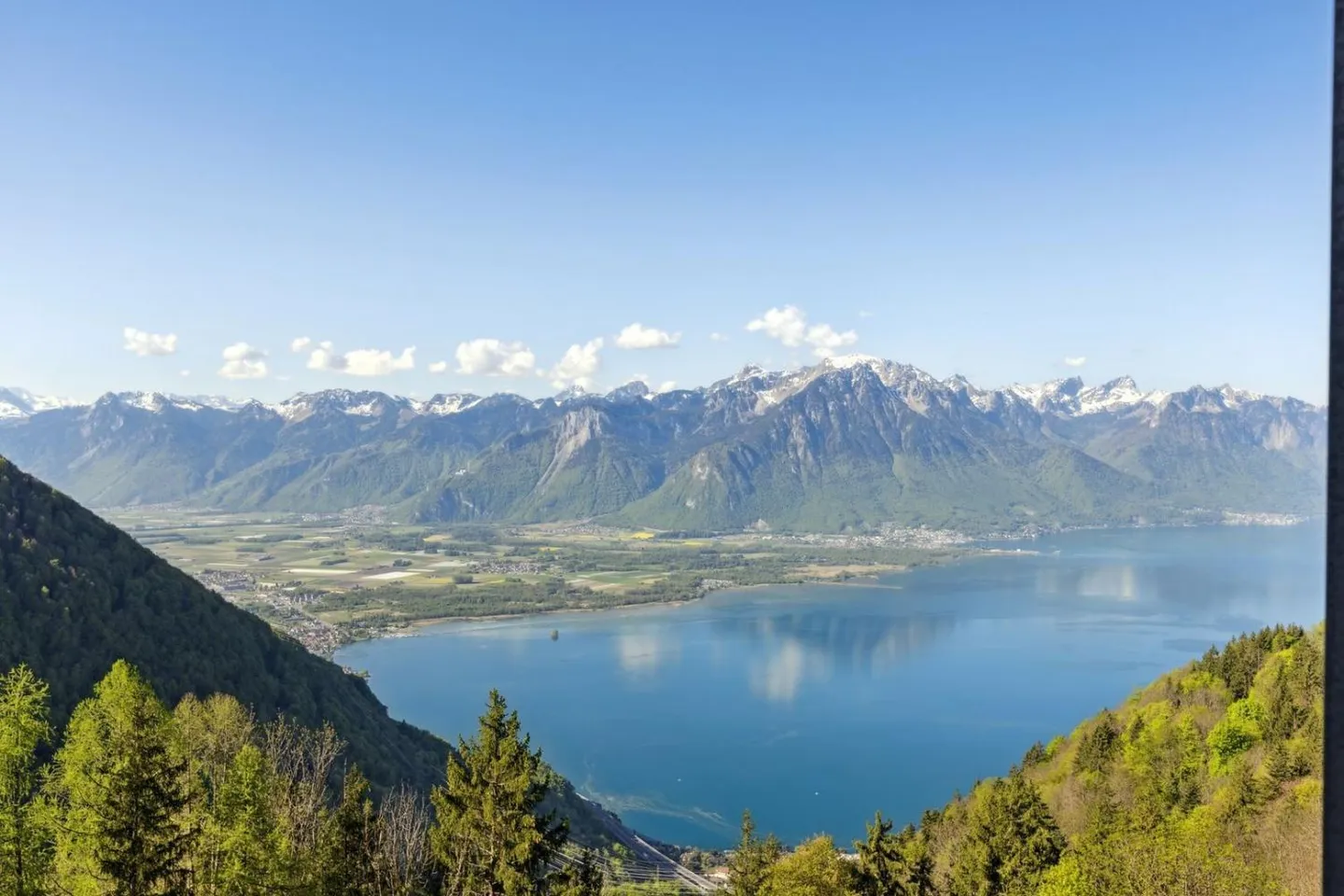 Charmante Villa mit Atemberaubendem Blick - Foto 3 von 13