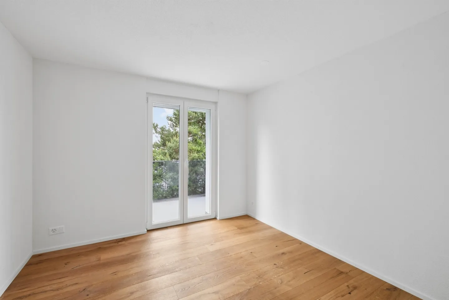 Moderne 4.5 Zimmer-Wohnung - Foto 9 von 11