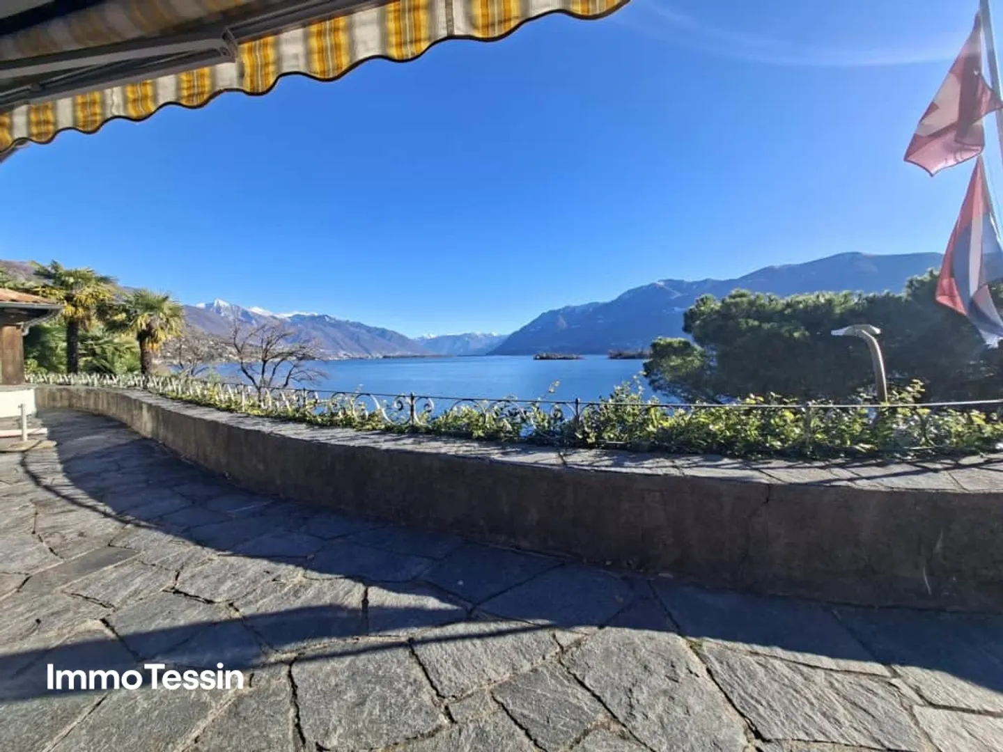 HIGHLIGHT: Traumvilla am See mit privatem Seezugang & magischer Seesicht an absoluter Bestlage am Lago Maggiore - Foto 3 von 13