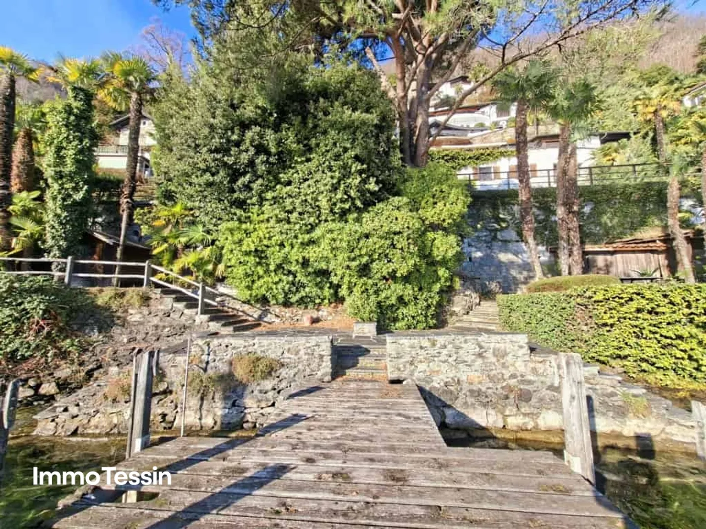 HIGHLIGHT: Traumvilla am See mit privatem Seezugang & magischer Seesicht an absoluter Bestlage am Lago Maggiore - Foto 9 von 13