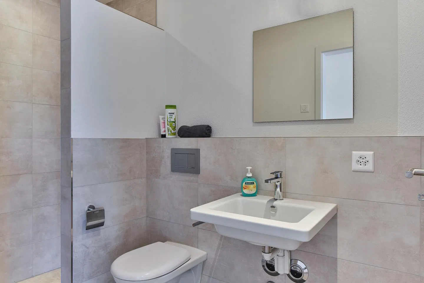 High-quality 4.5 room penthouse apartment with terrace - Photo 5 of 15