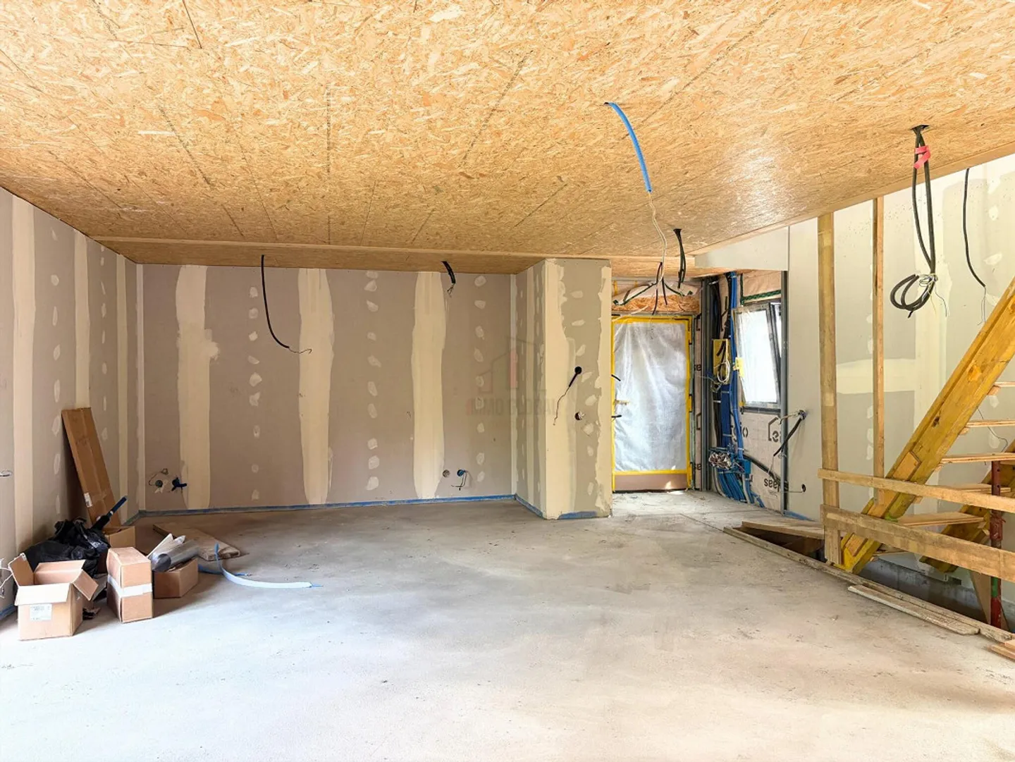 LETZTE LÖSUNG SOFORT VERFÜGBAR - Foto 2 von 13