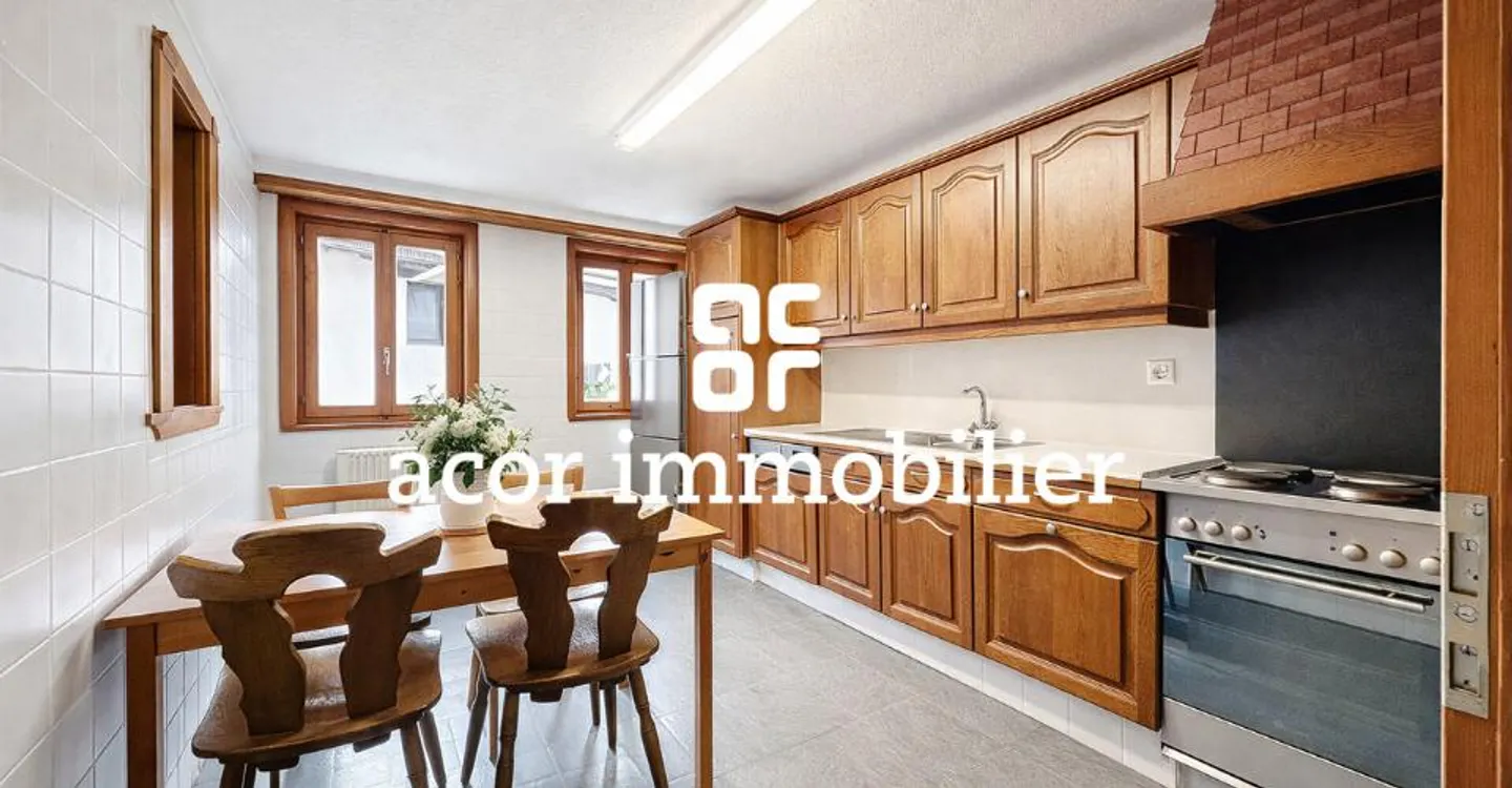 Charmante 4,5-Zimmer-Wohnung mit Garage im Herzen von Liddes - Foto 3 von 5