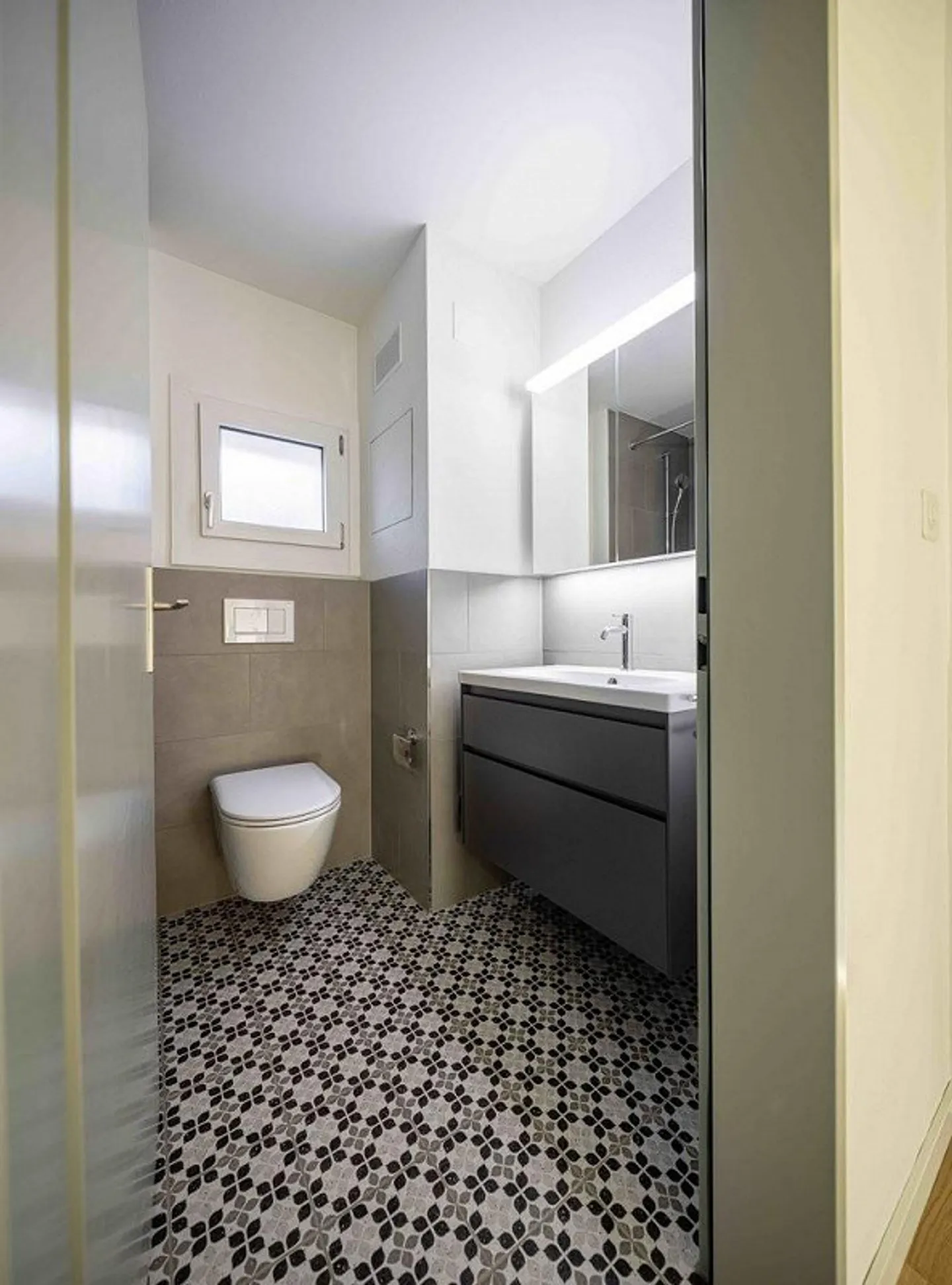 Appartement 4.5 pièces récemment rénové - Votre nouveau chez-vous à Chur ! - Photo 6 sur 8