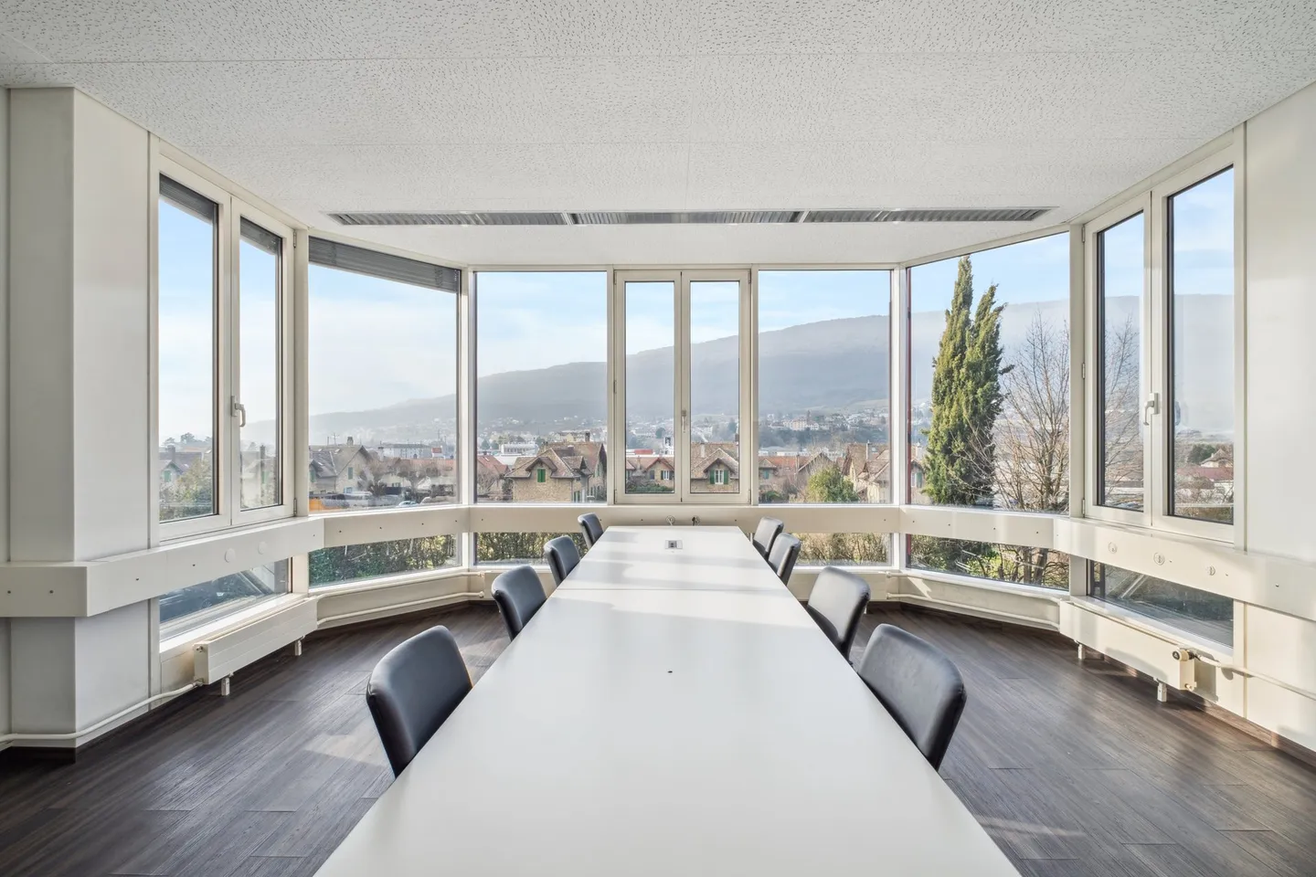 Modern office of 530m2 - Photo 6 of 8