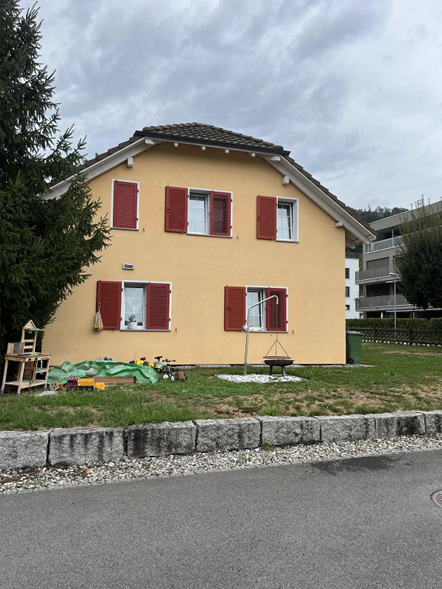 Maison individuelle de 4,5 pièces - Photo 2 sur 15