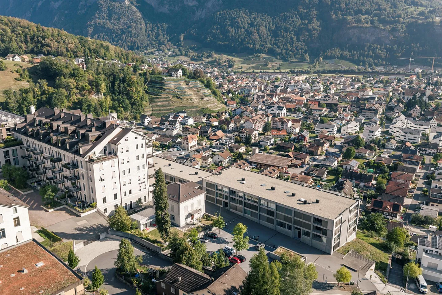 Moderno appartamento duplex di 3,5 locali con vista mozzafiato - Foto 4 di 25
