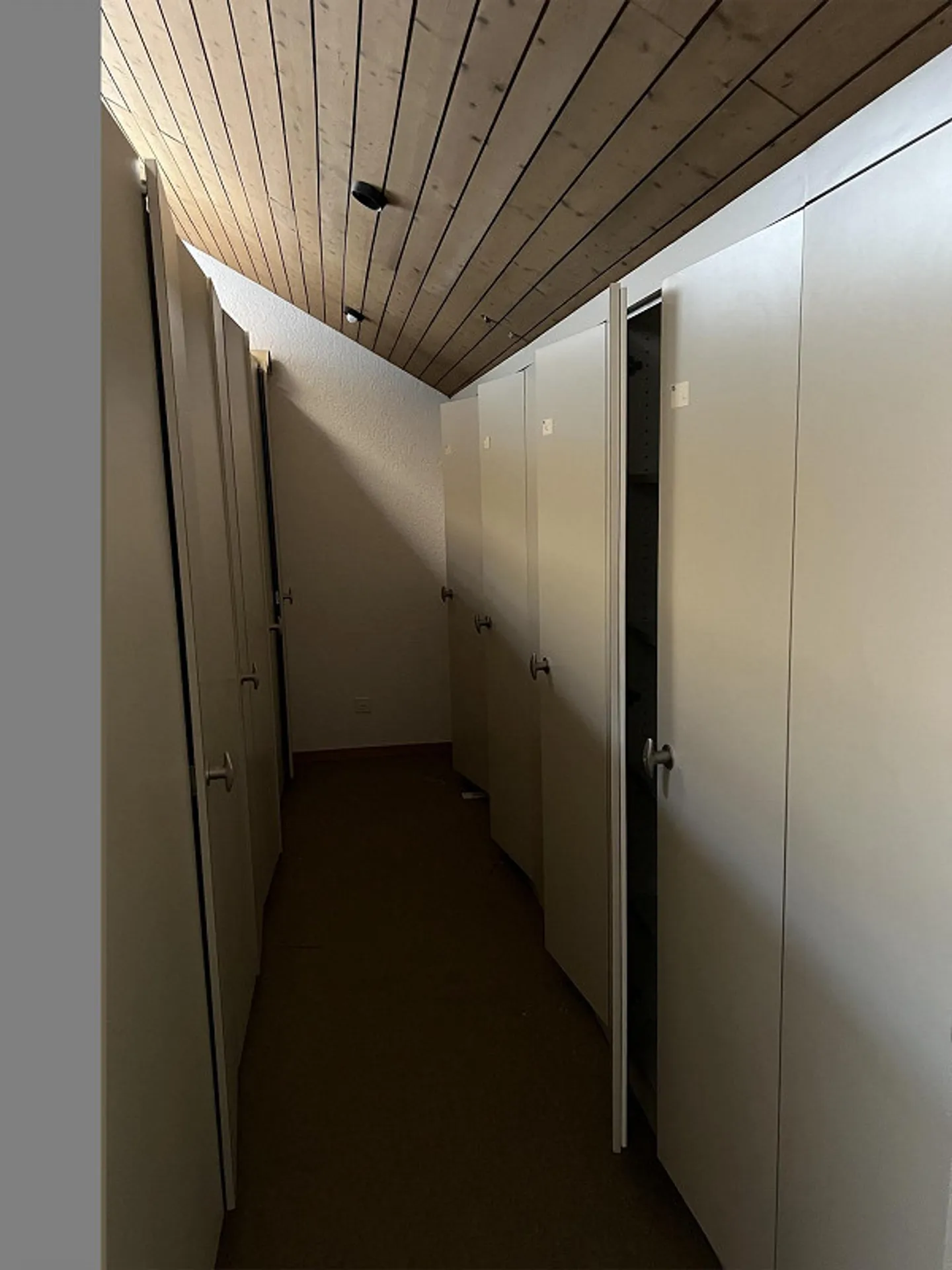 Large Room/Hall/Office/Studio for Rent - Photo 4 of 4