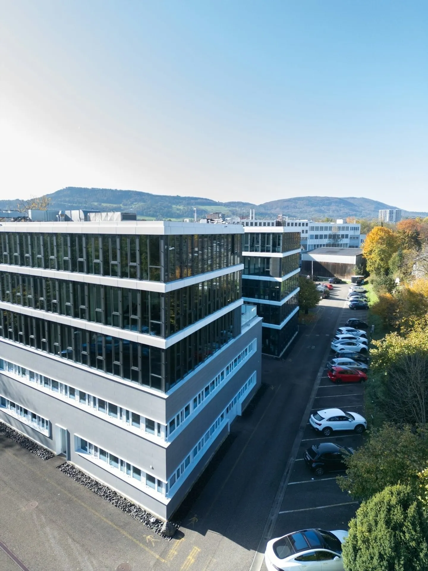 Gewerbefläche mit Potenzial - Foto 1 von 5