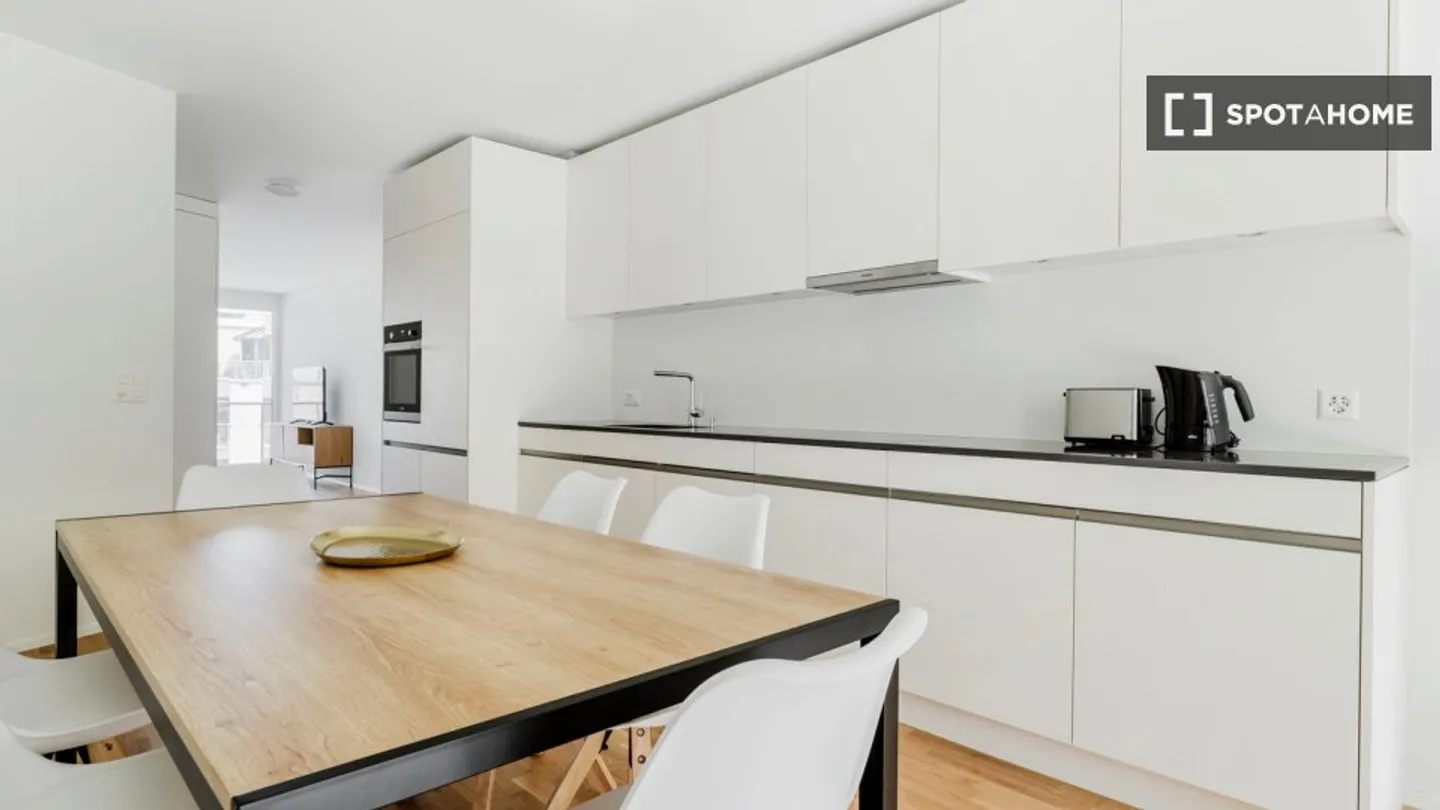 Apartment in Zurich - Photo 8 of 18