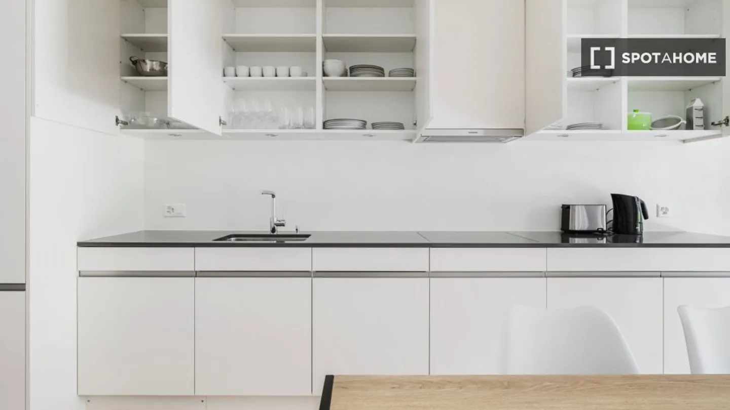 Apartment in Zurich - Photo 10 of 18