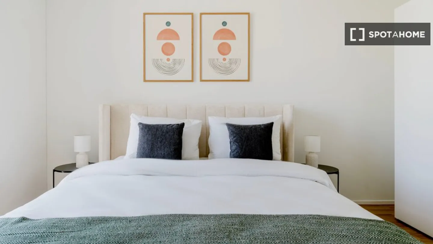 Apartment in Zurich - Photo 12 of 18