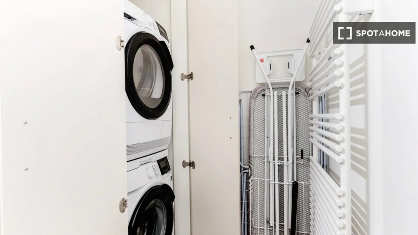 Apartment in Zurich - Photo 16 of 18