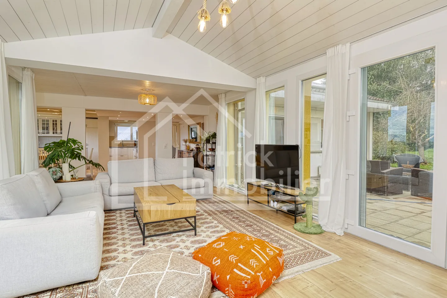 Charmantes 7,5-Zimmer-Haus - Pool, baumgesäumter Garten und freie Sicht - Foto 5 di 13