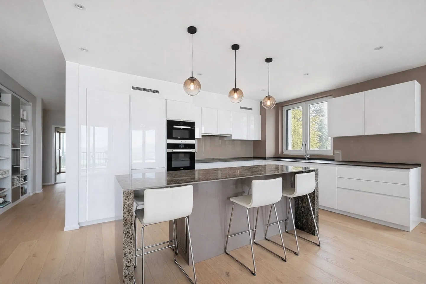 Au cœur des vignobles de Lavaux - Appartement de 175 m2 avec des normes élevées - Photo 4 sur 12