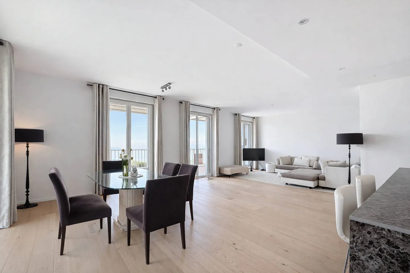 Au cœur des vignobles de Lavaux - Appartement de 175 m2 avec des normes élevées - Photo 3 sur 12