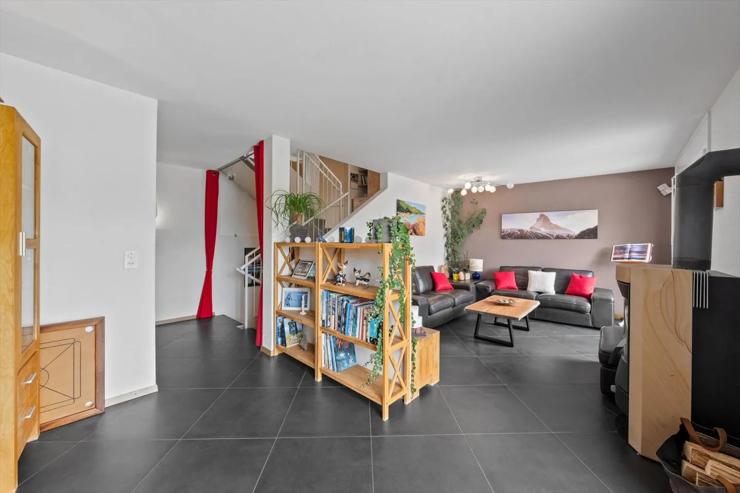 Maison jumelée 7.5 pièces - Foto 2 von 13