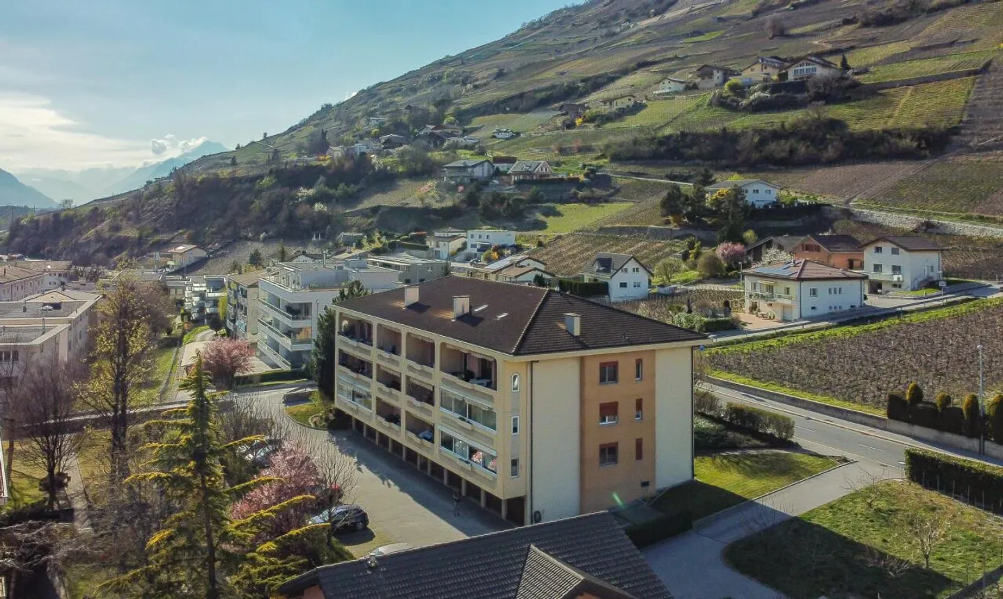 Magnificent penthouse duplex – 4 rooms - Photo 3 of 13