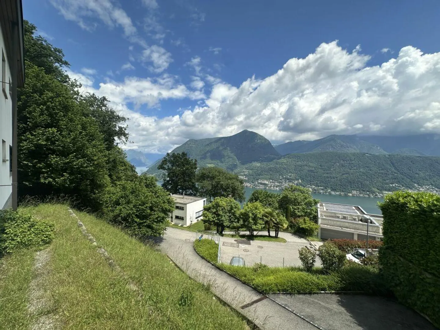 Casa nel verde con vista mozzafiato sul lago - Foto 5 di 5