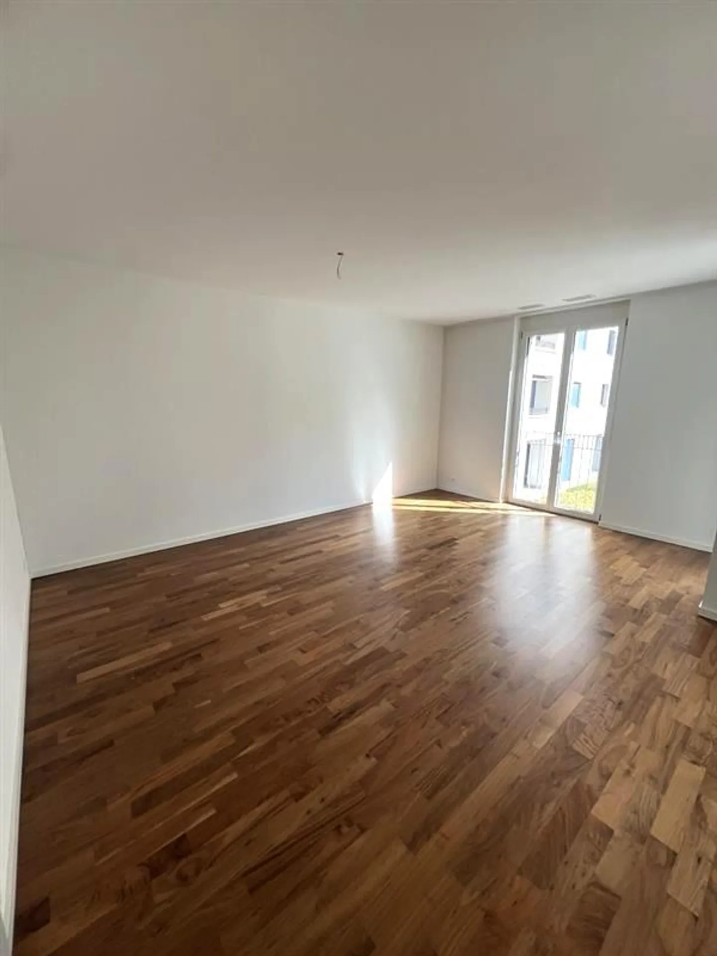 Plenty of space for your dream! - Photo 2 of 10