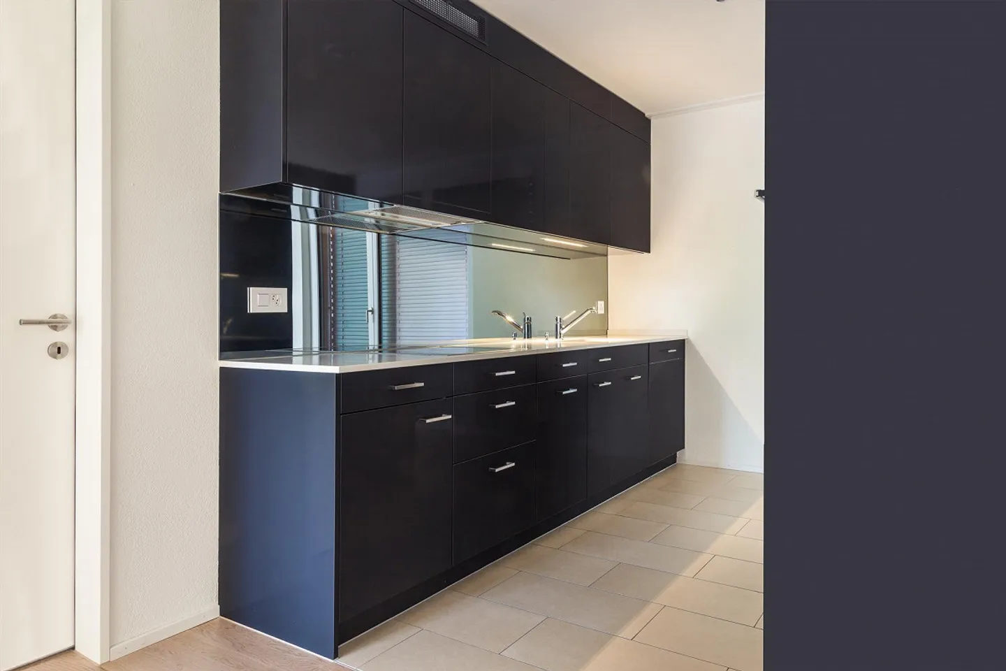 Topmoderne 3,5 Zimmerwohnung im Zentrum von Uznach - Foto 2 von 9