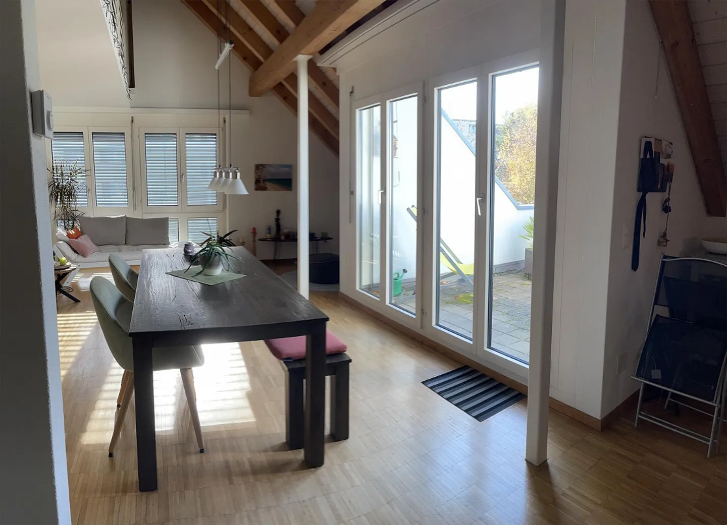 Bel appartement sous les toits avec galerie - Photo 1 sur 10