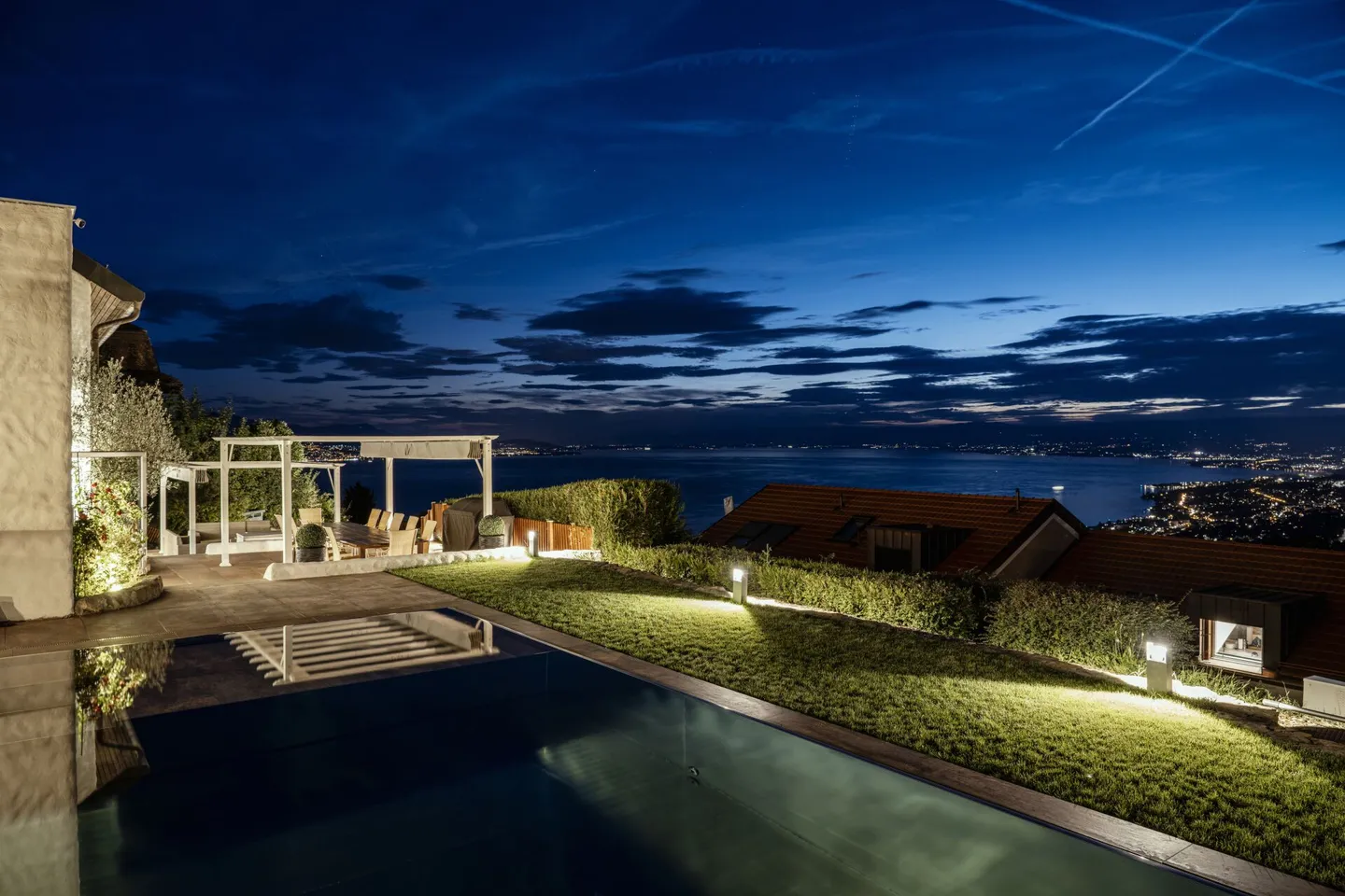 Villa exclusive avec vue lac - Photo 5 sur 6