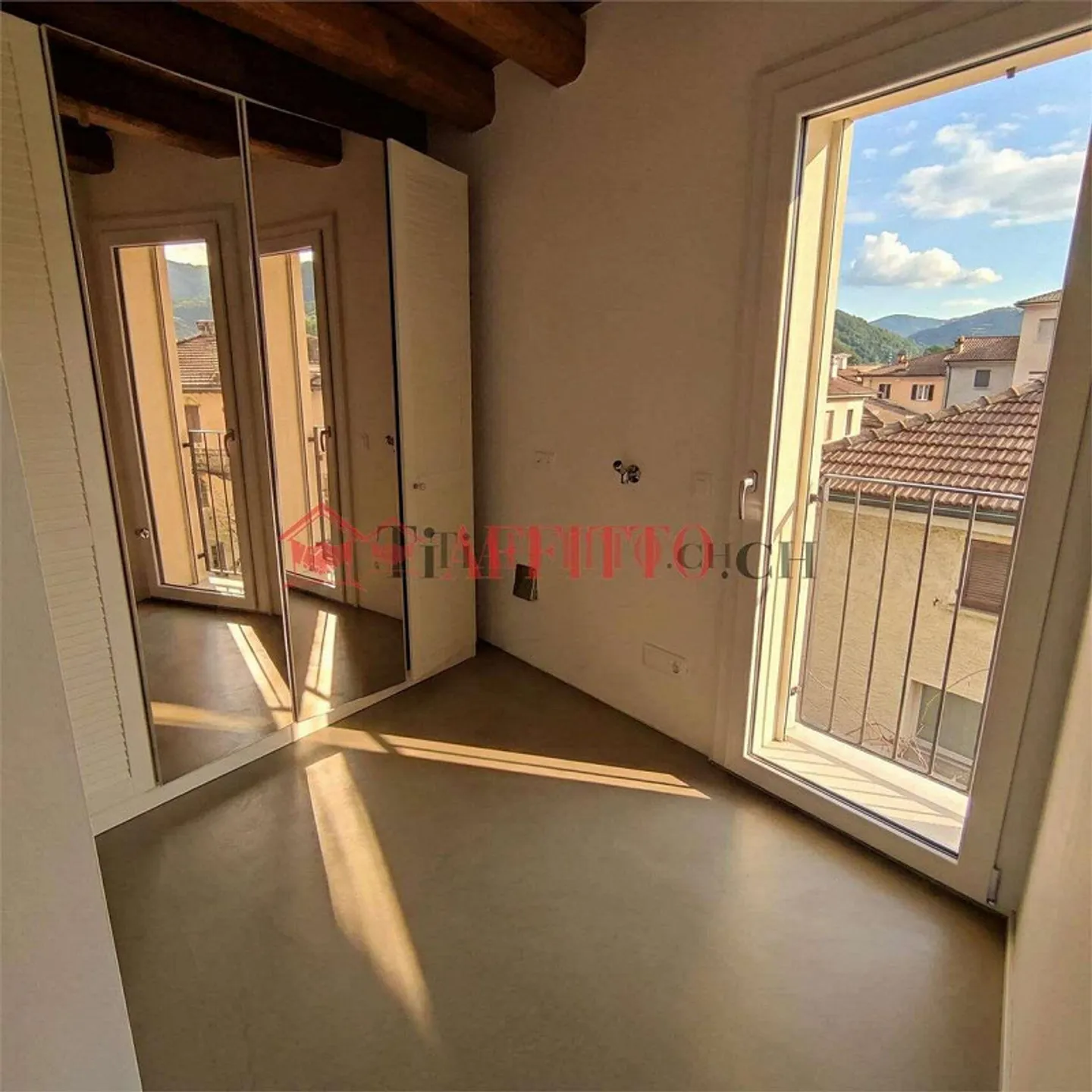 3.5 PIÈCES À MAGLIASO À DEUX PAS DU LAC - Photo 6 sur 13