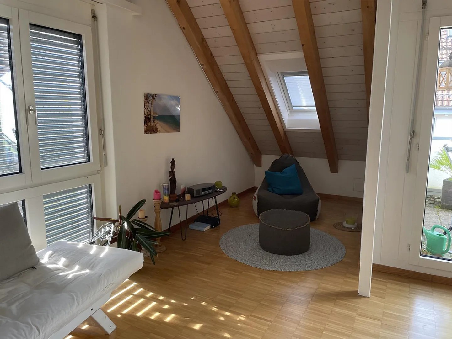 Bel appartement sous les toits avec galerie - Photo 3 sur 10
