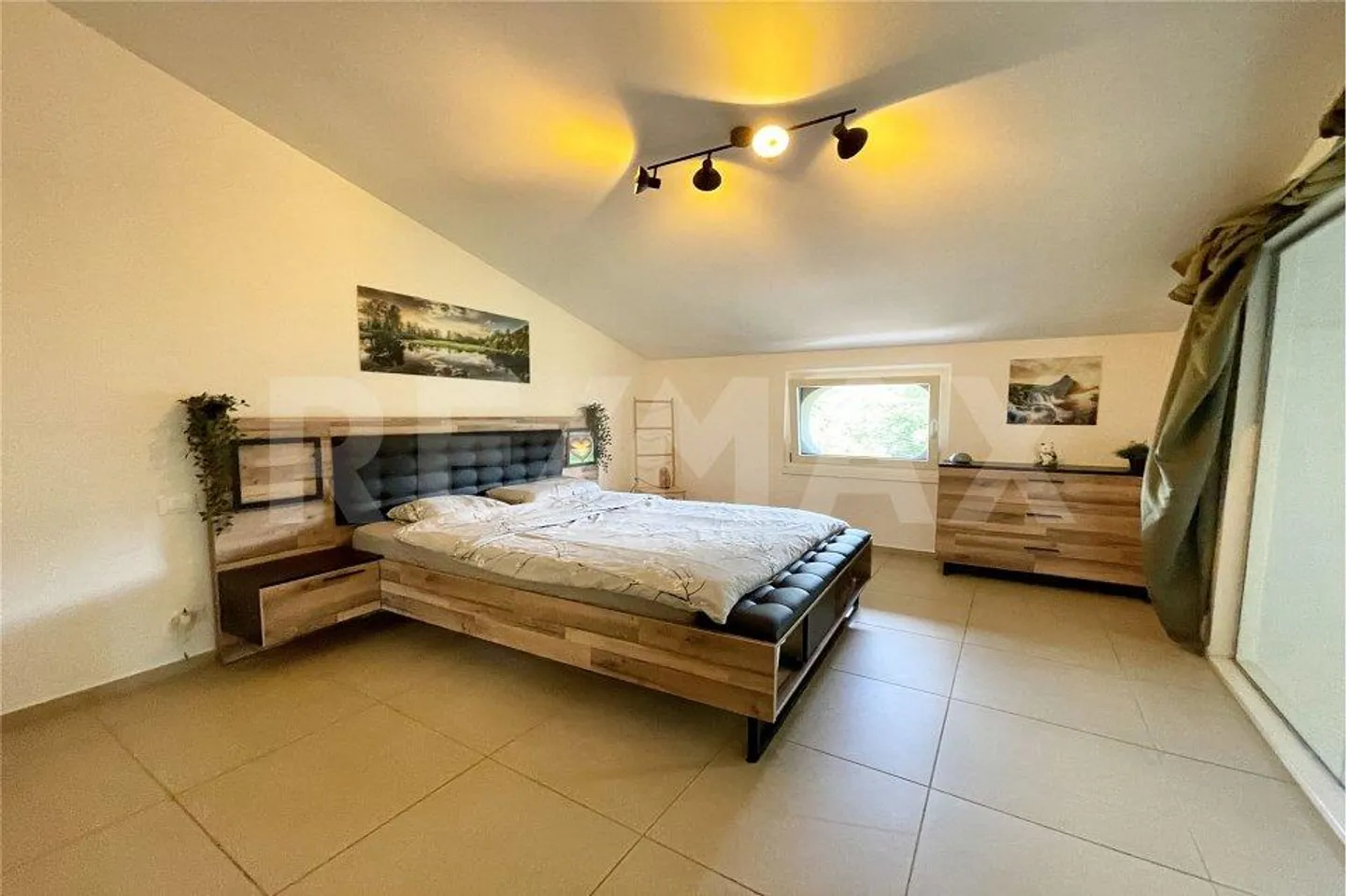 Confort et modernité : spacieux appartement duplex de 3½ pièces à louer - Photo 11 sur 13